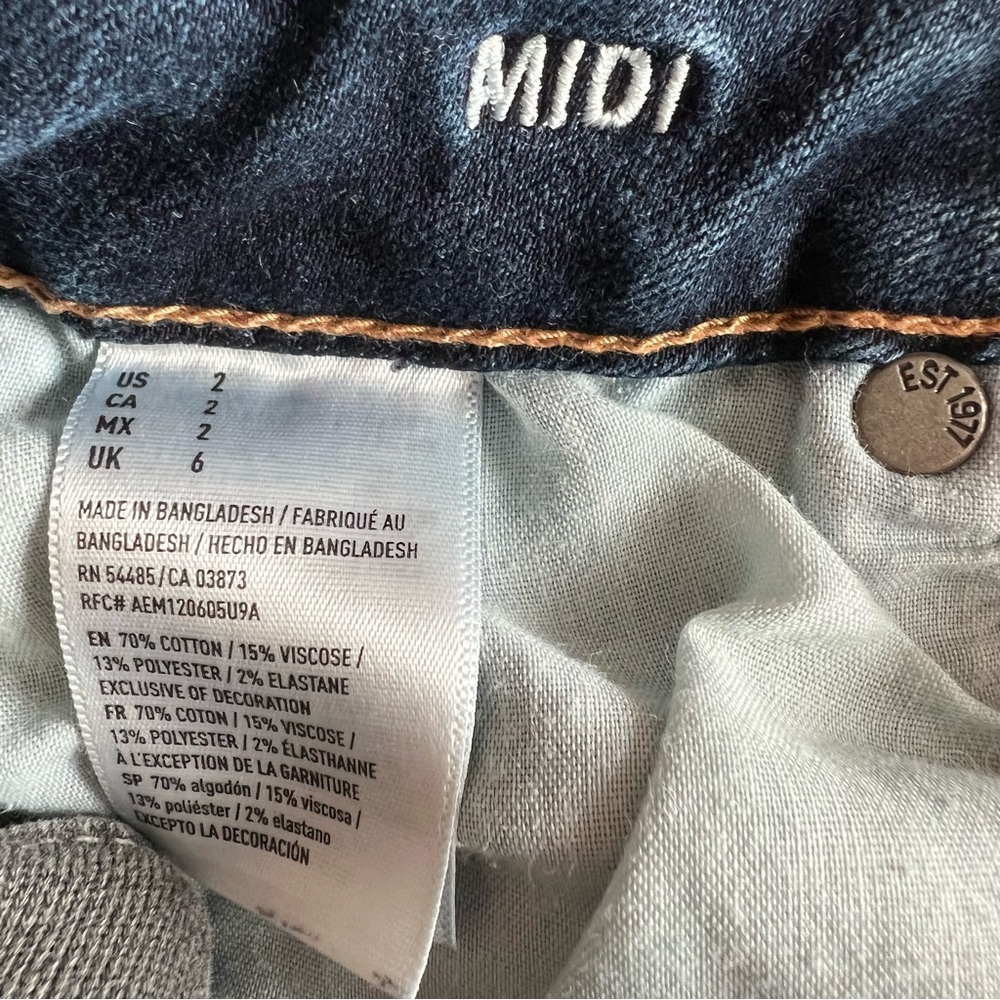 American eagle outfitters midi denim shorts size 2 - Picture 3 of 4